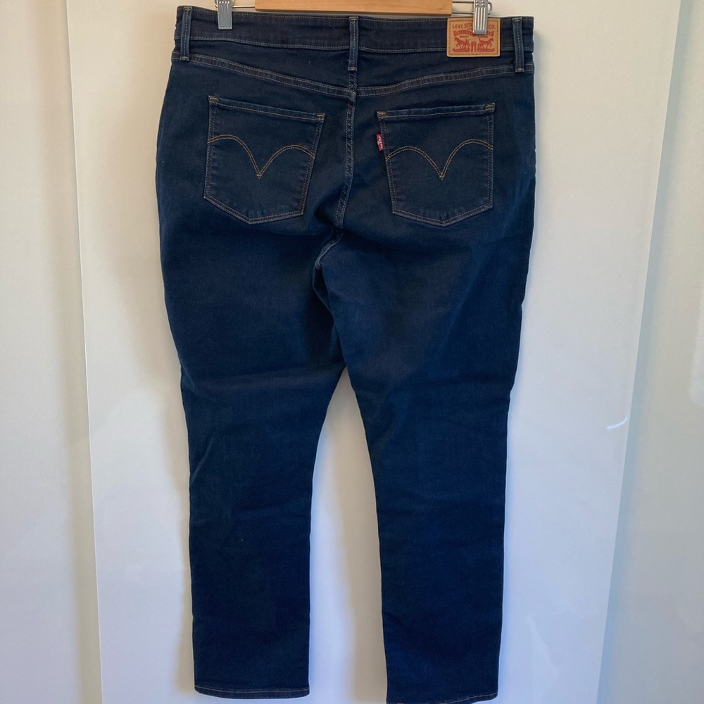 Levi’s classic mid rise jeans dark rinse size 16